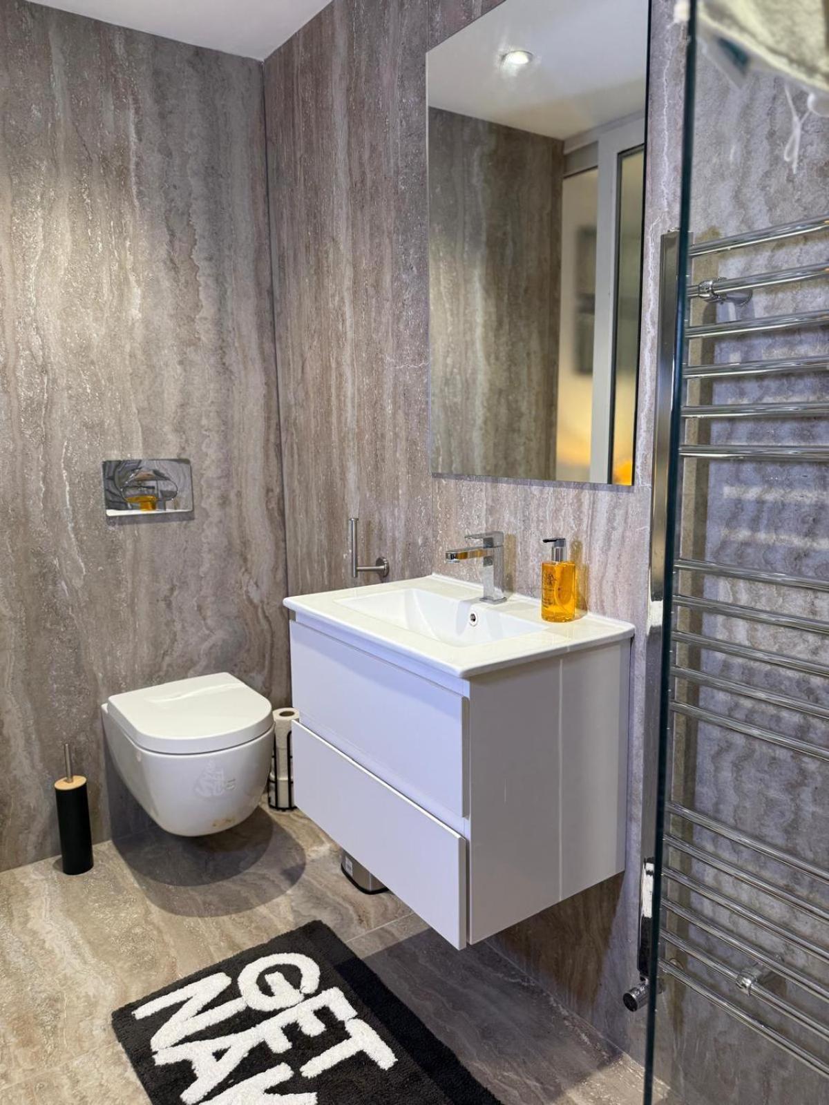 Luxury Duplex * London