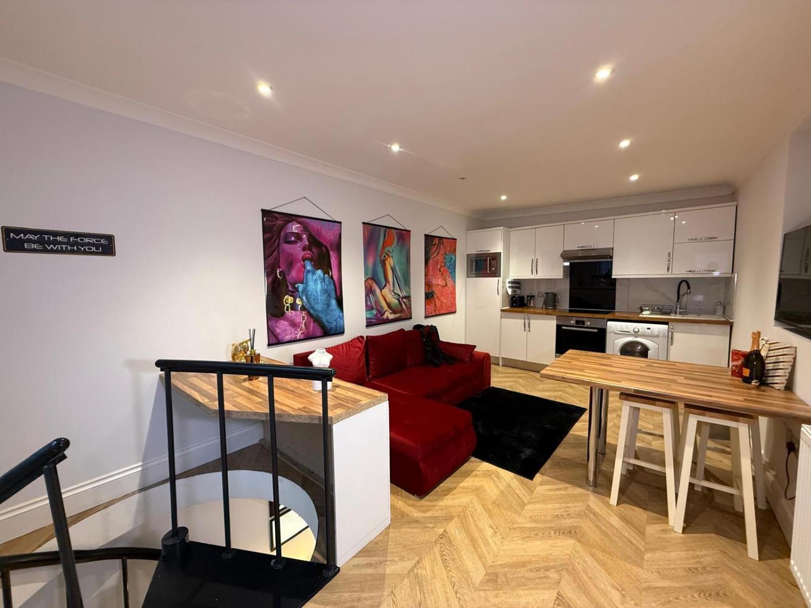 Luxury Duplex * London